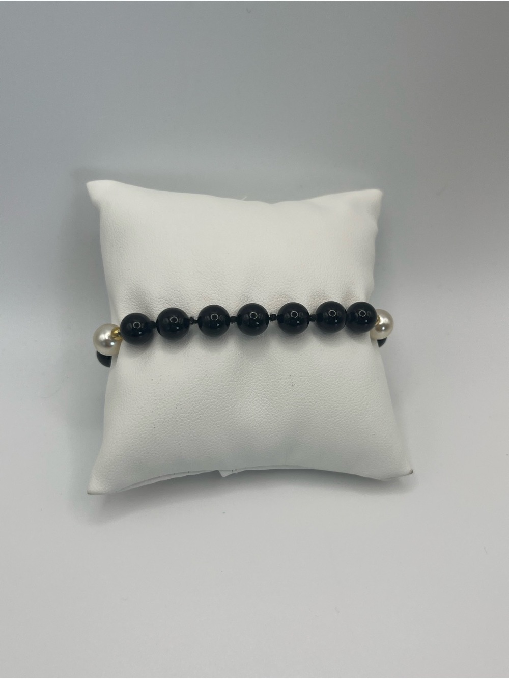 Vintage Black and White Glass Bead Bracelet
